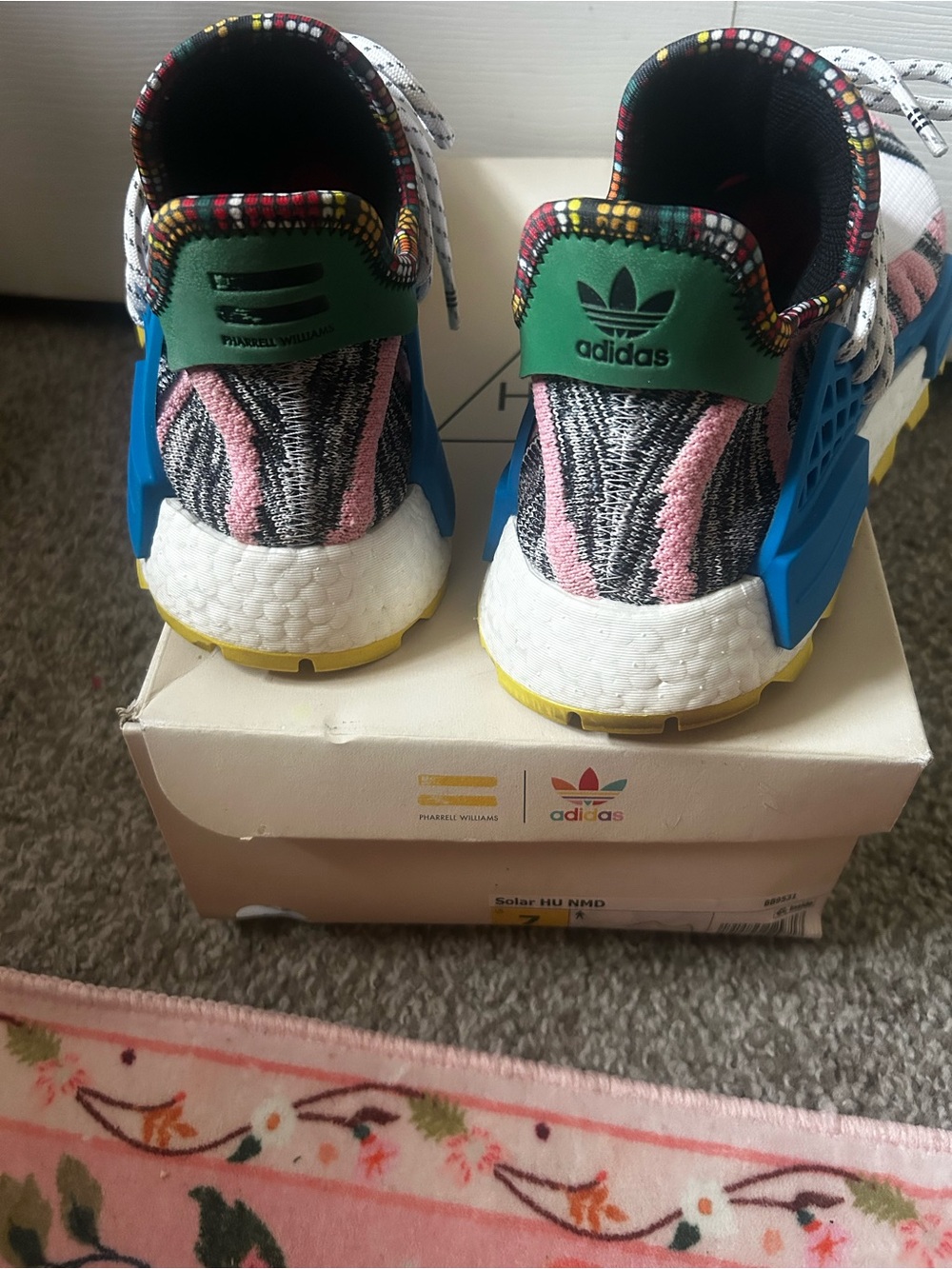 Adidas Pharrell Williams Solar Hu NMD “Motherland” Sneakers Mens Size 7 - Picture 3 of 5